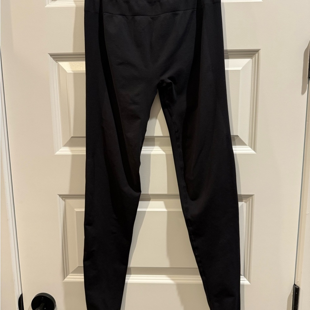 Black Aurola Women's Leggings